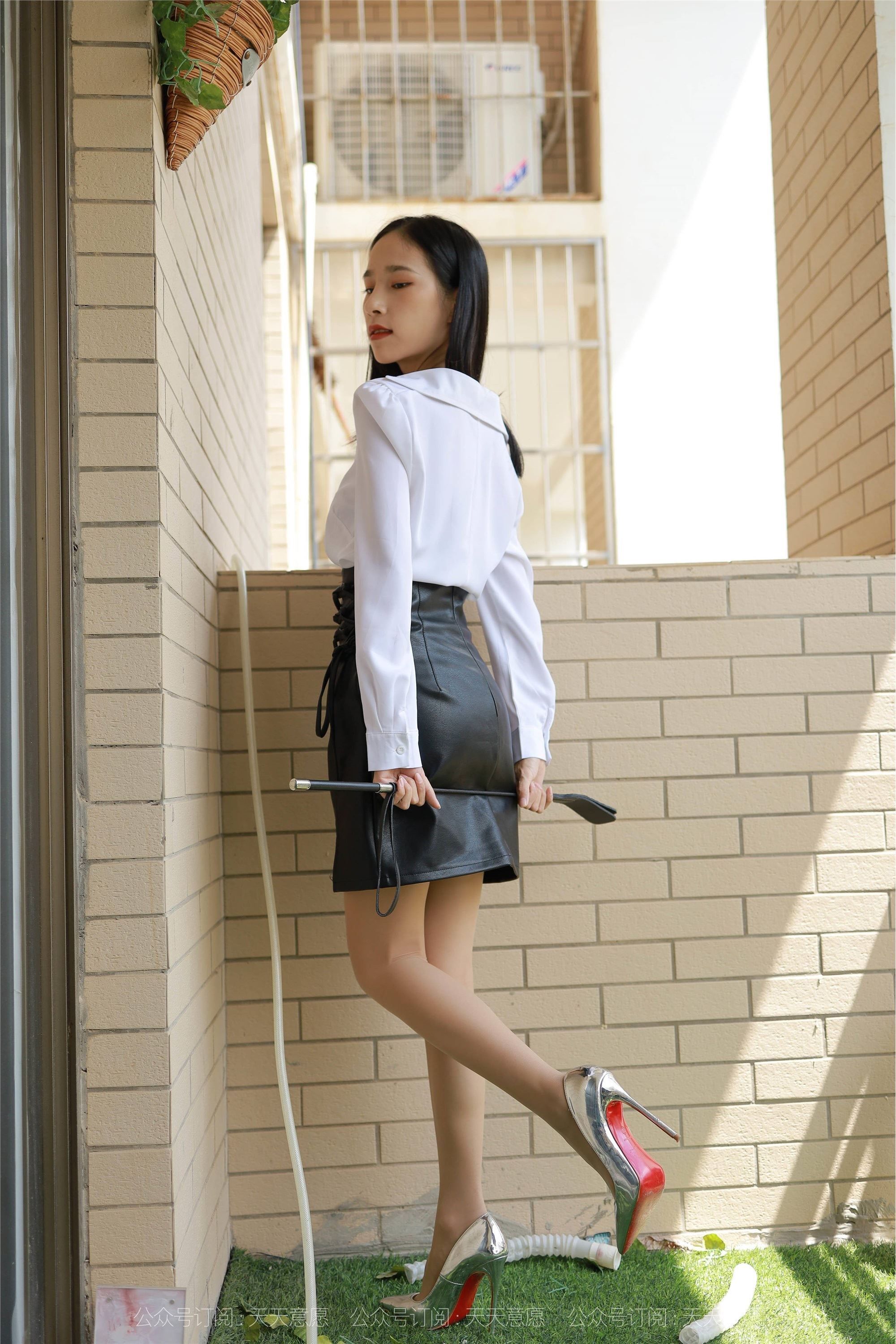 IESS异思趣向  2021.10.05 丝享家938：美子《姓感绑带裙》